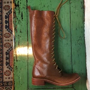 GEE WAWA LACE-UP BOOTS Women's 7